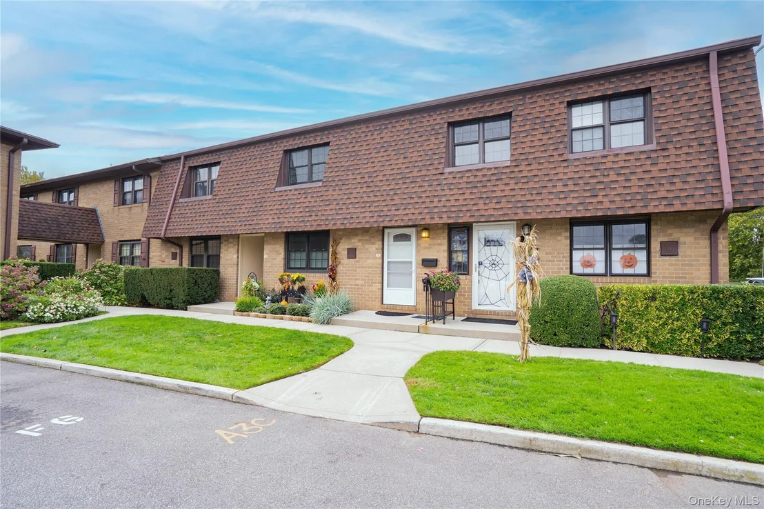 Photo of 211 Mariners Way