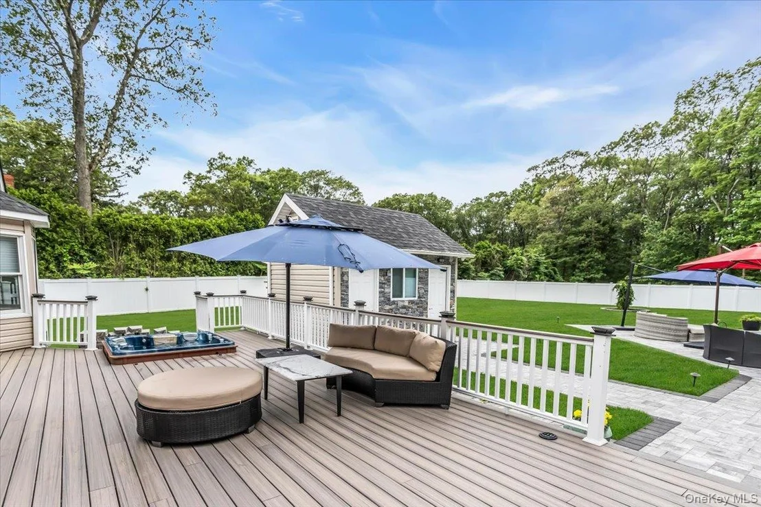 Photo of 21 Buttonwood Drive