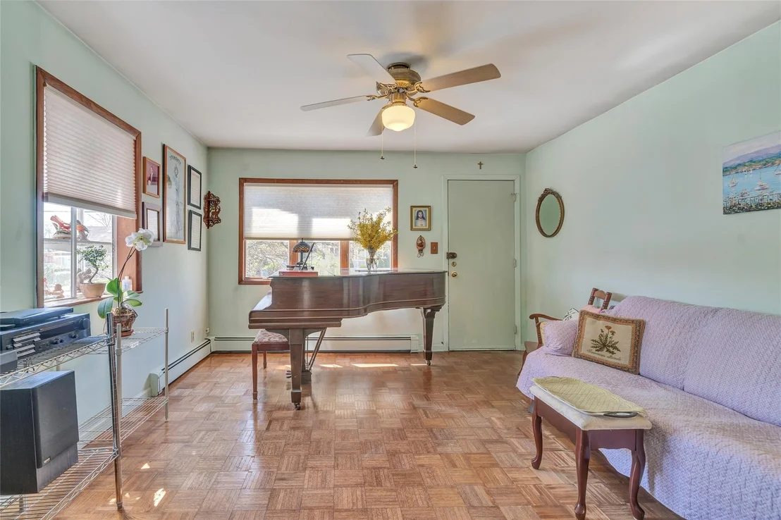 Photo of 87 Mohawk Avenue