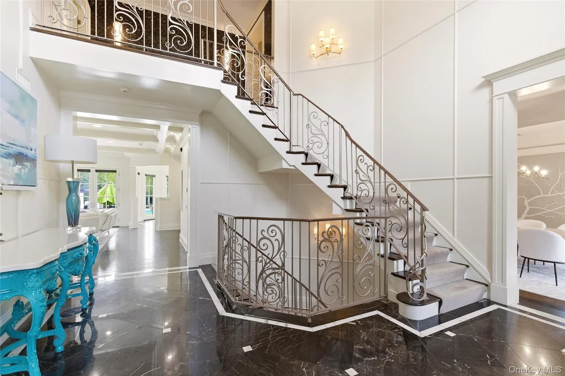 Photo of 6 Evergreen Way