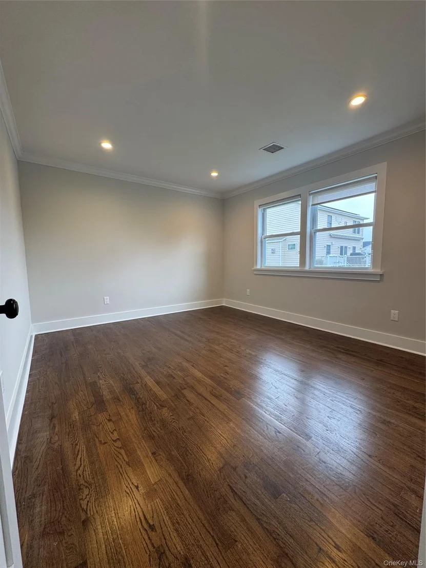 Photo of 3215 Eastern Parkway