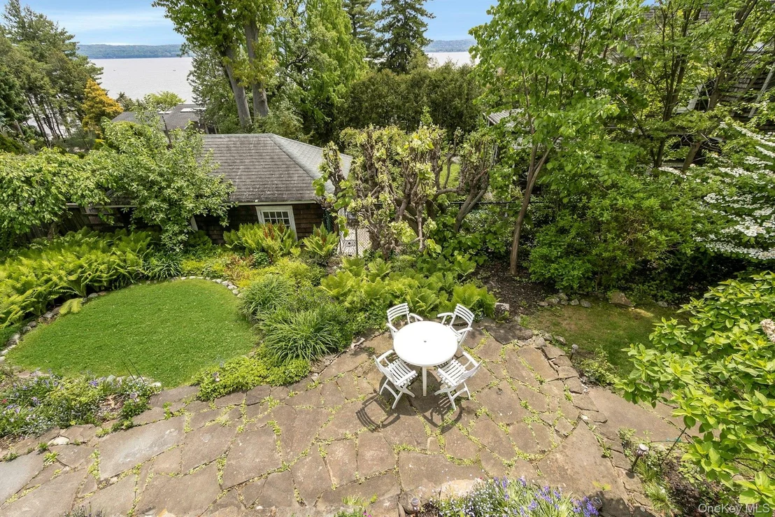 Photo of 32 Laveta Place