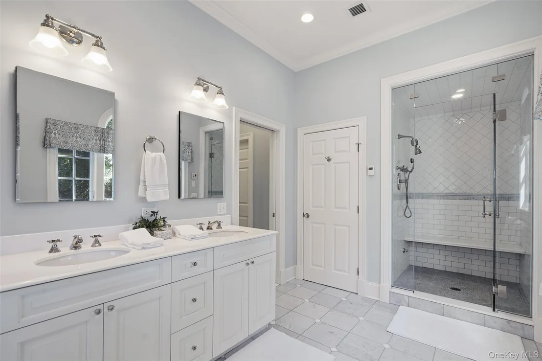 Photo of 81 Park Drive N