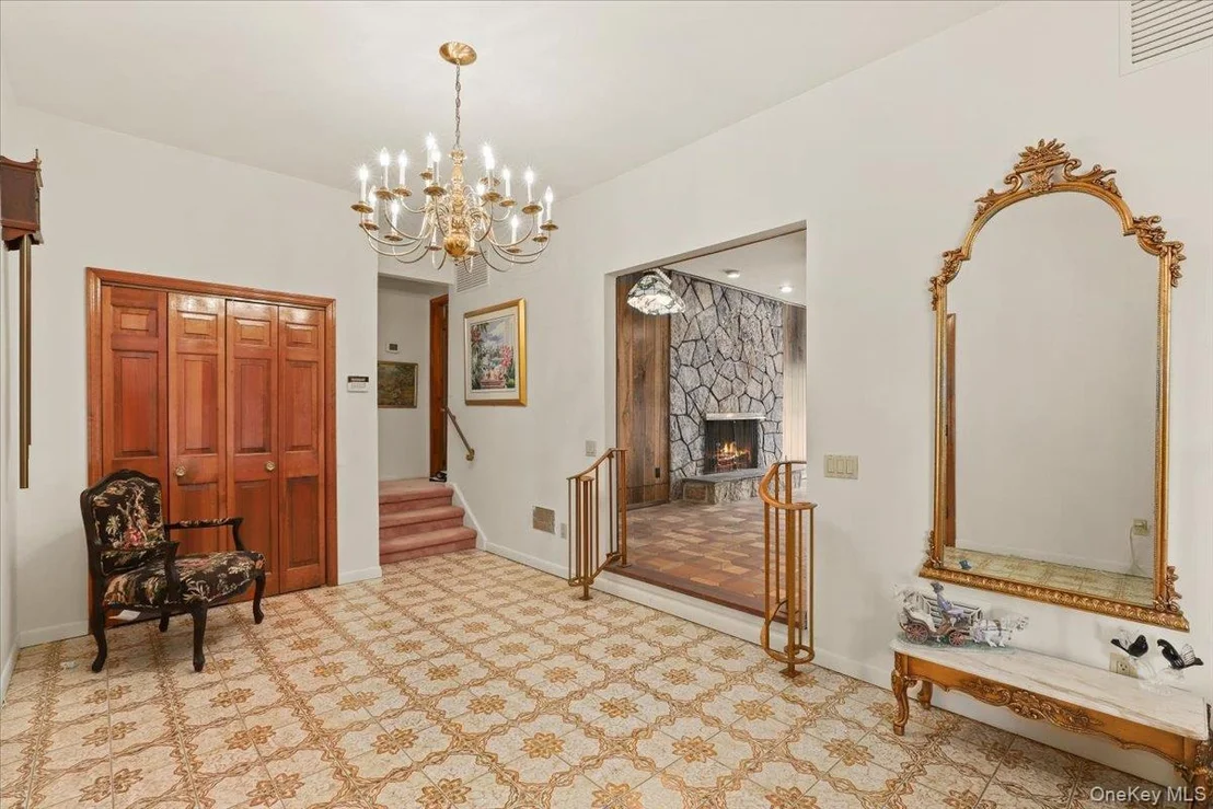 Photo of 7 Greystone Circle