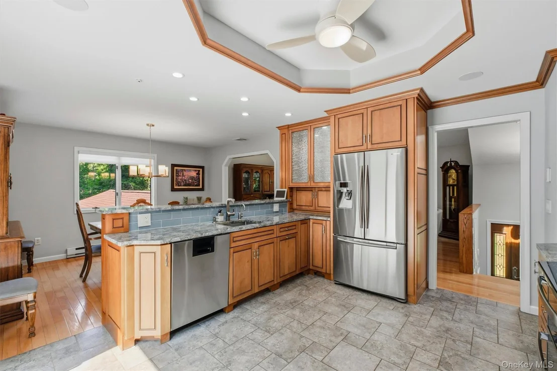 Photo of 259 Peaceable Hill Road