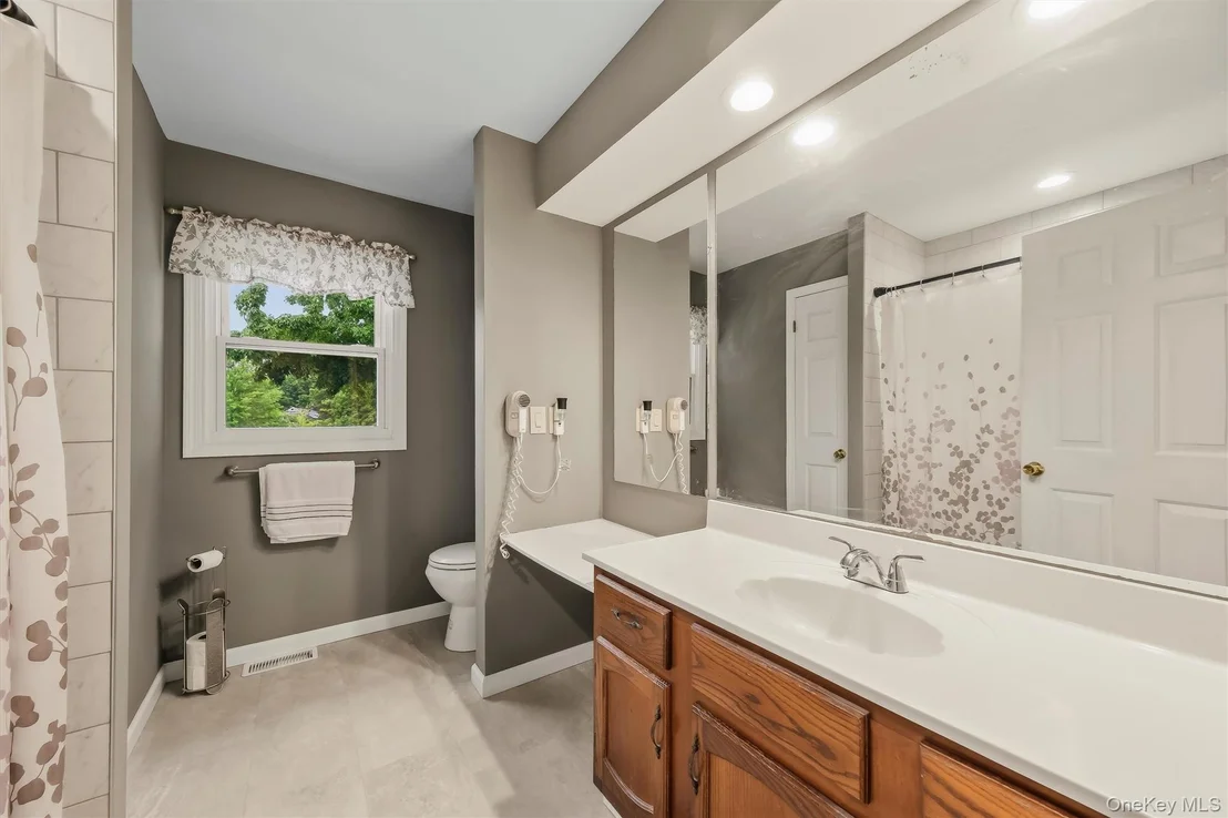 Photo of 2 Summerset Drive