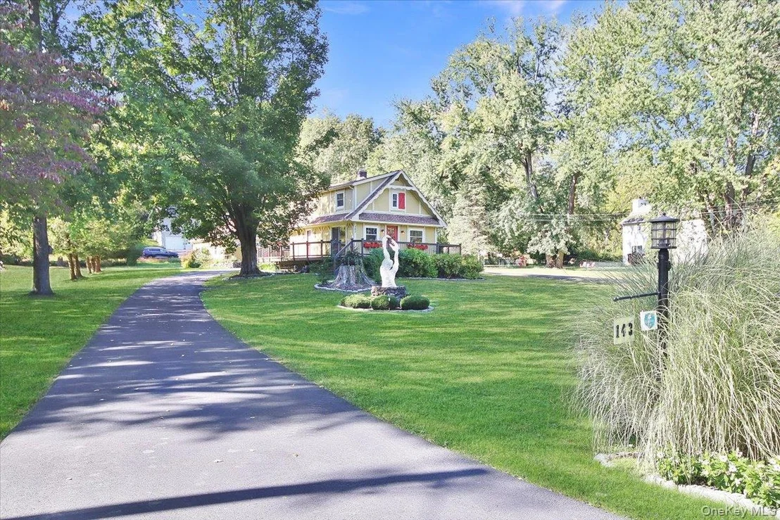 Photo of 143 Old Post Road