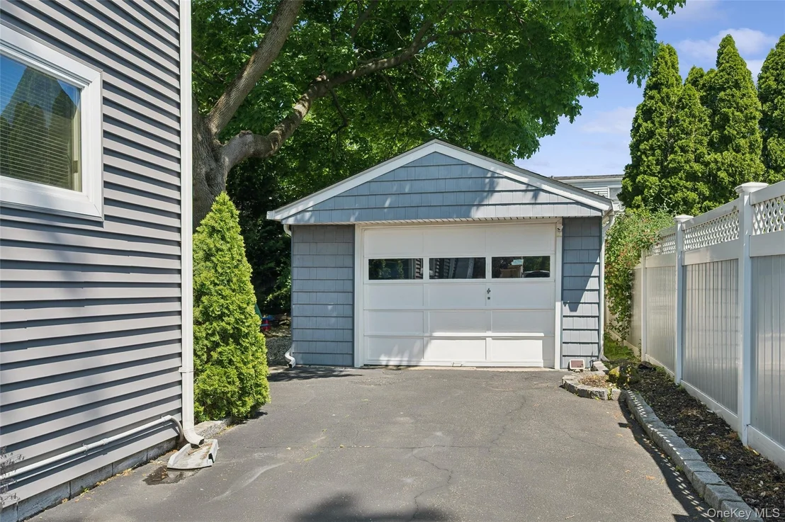 Photo of 2197 Pine Street