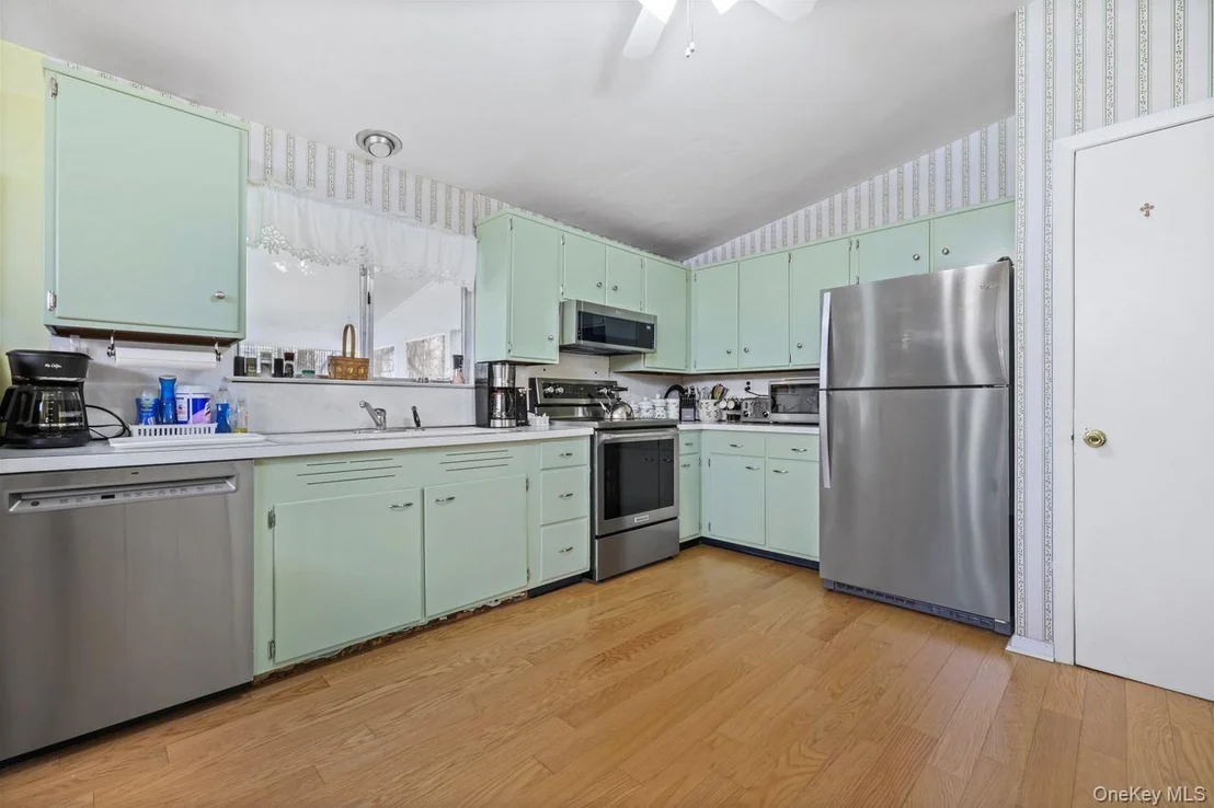 Photo of 320 Allview Avenue