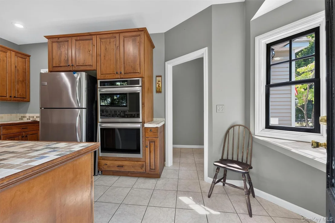 Photo of 708 Kossuth Place