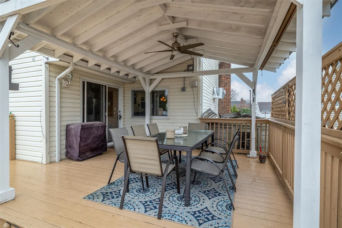Photo of 196 Daniel Road N