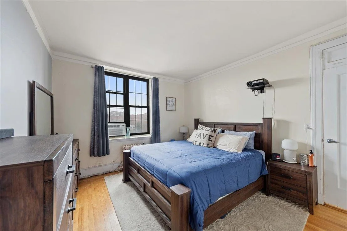 Photo of Unit 4C at 828 Bronx River Road