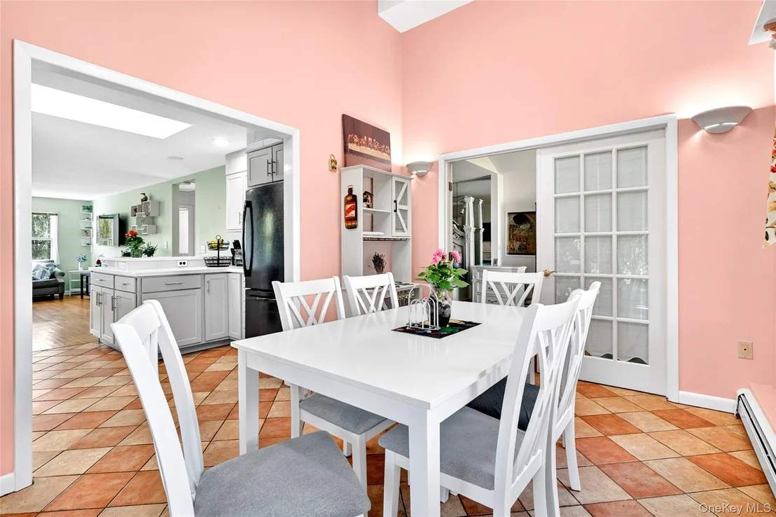 Photo of 25 Hillside Avenue