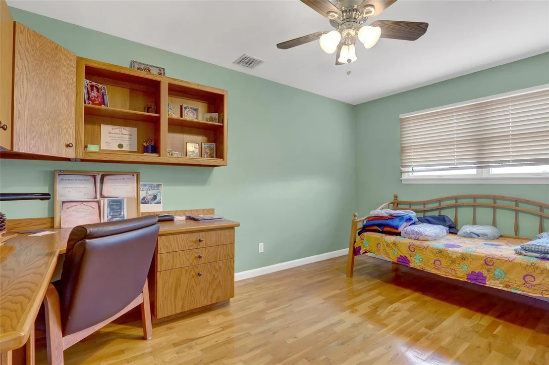 Photo of 3-27 Cresthaven Lane