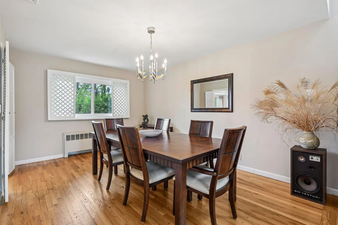 Photo of 904 Woodmere Drive