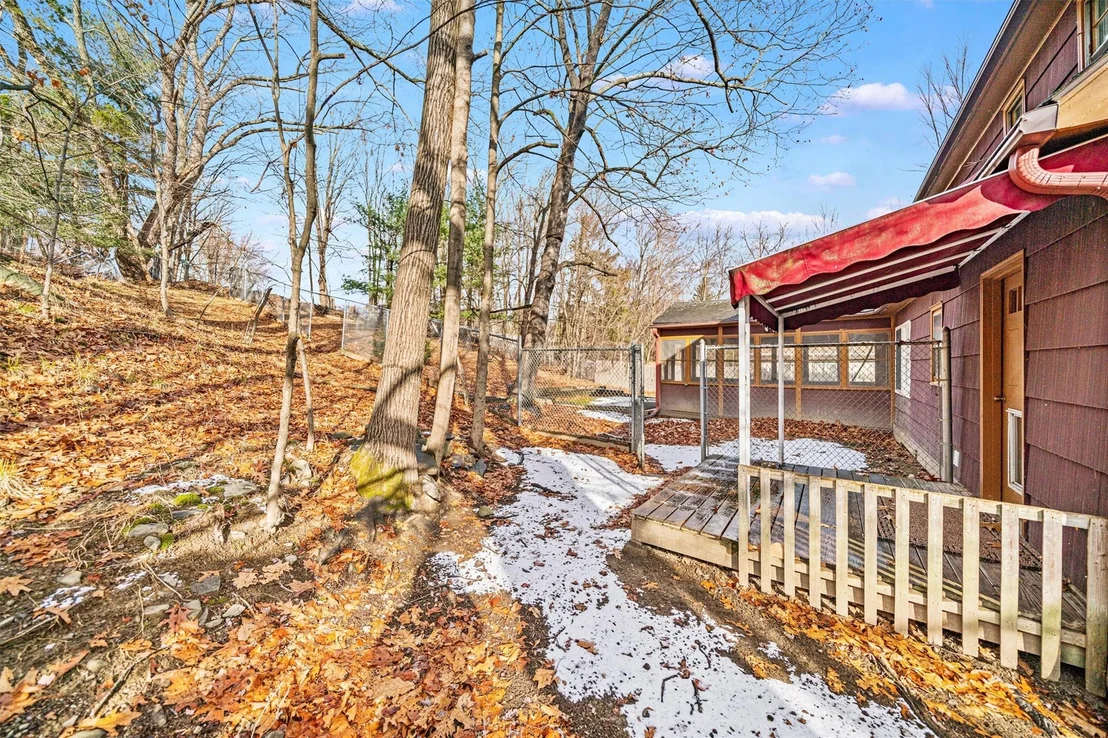 Photo of 144 Lakes Road