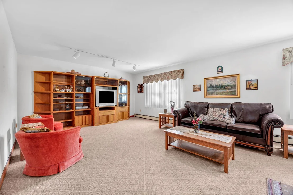 Photo of 187 Minerva Drive