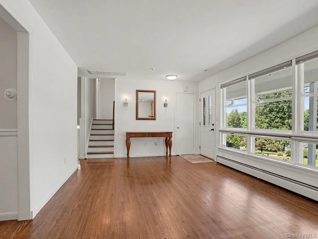Photo of 11 Leona Drive