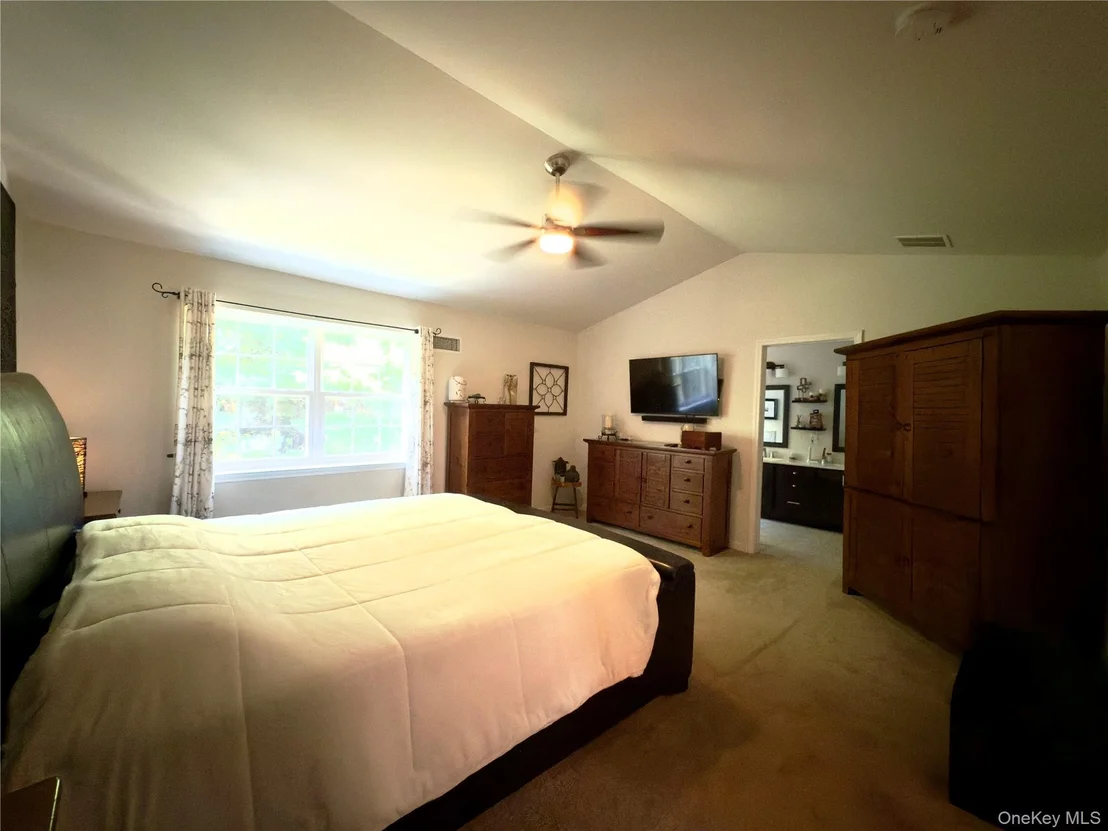 Photo of 140 Pinebrook Drive