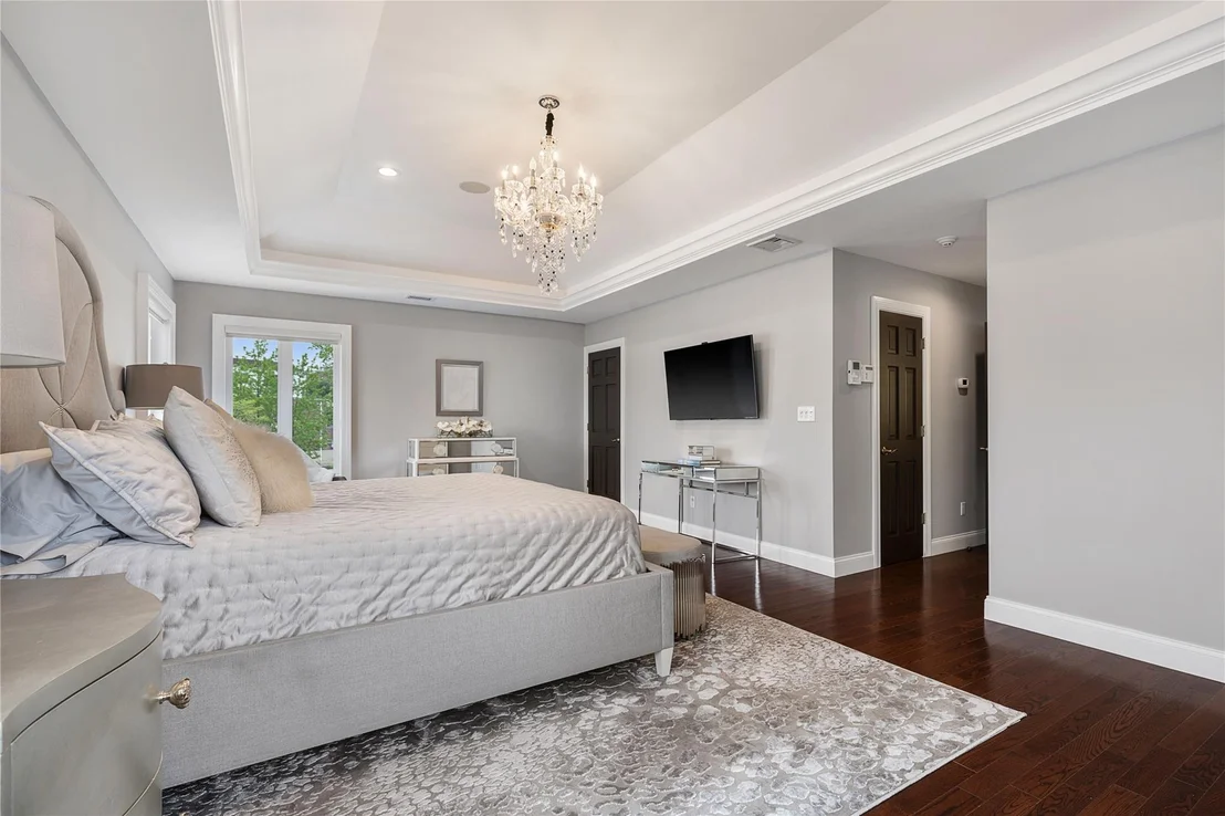 Photo of 1466 Dwight Place