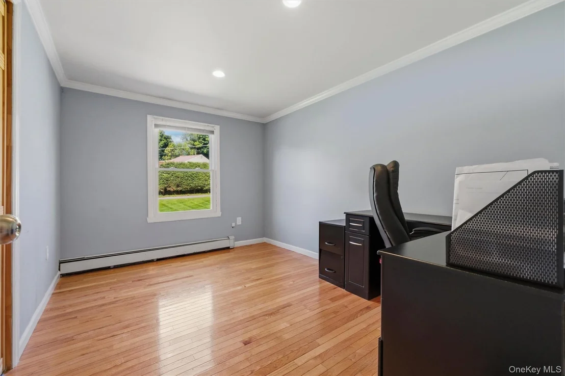 Photo of 77 Robin Drive