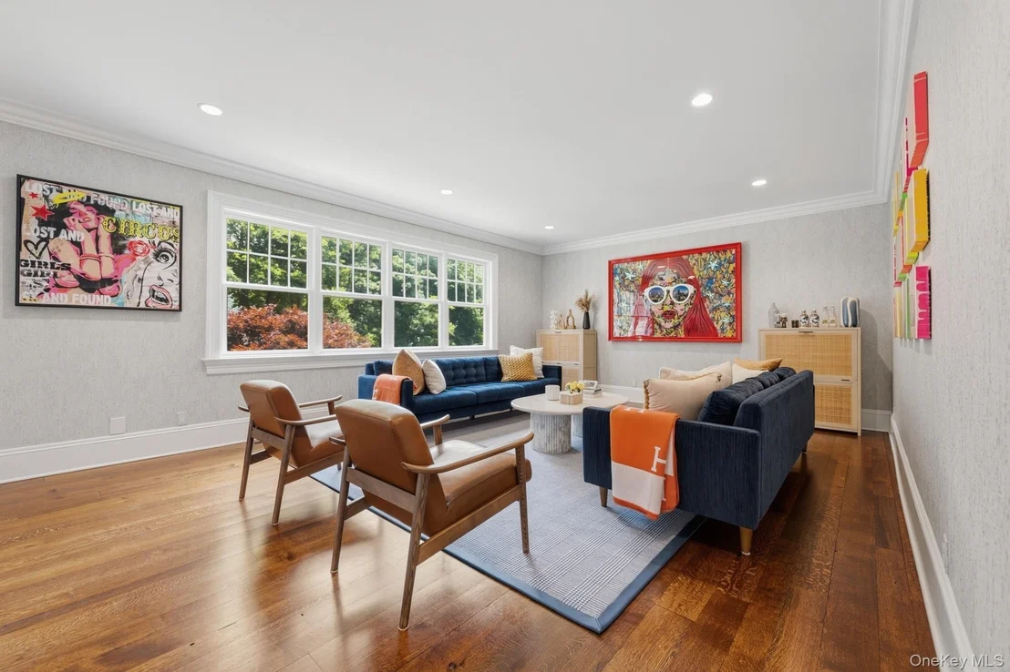 Photo of 11 Long Pond Road
