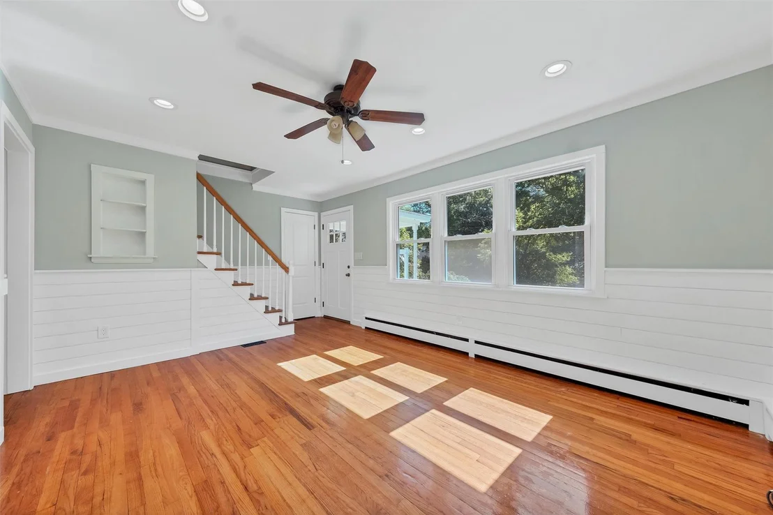 Photo of 14 Summit Avenue