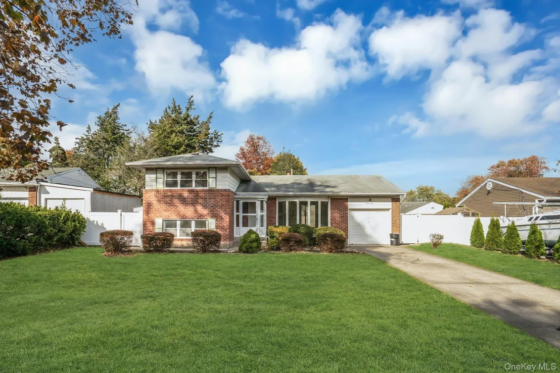 Photo of 44 Delaware Avenue