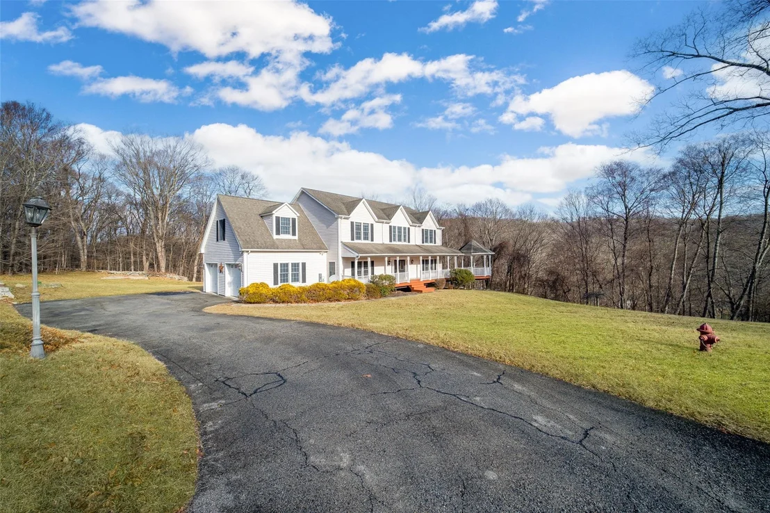 Photo of 16 Pheasant Run Road