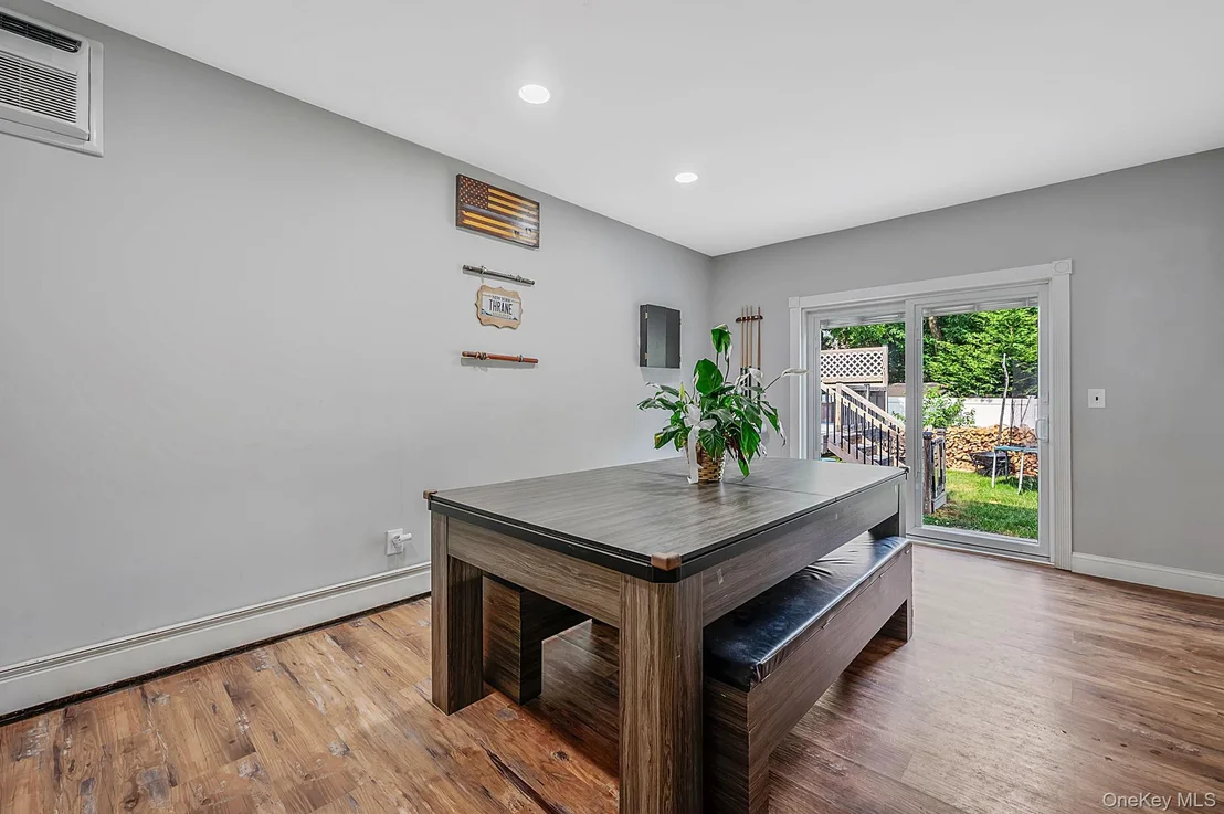 Photo of 53 Abbott Avenue