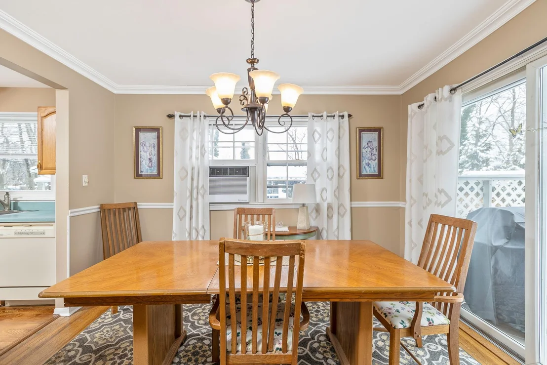 Photo of 98 Hillside Avenue
