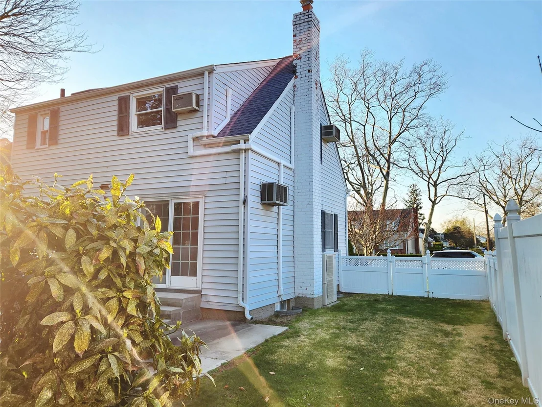 Photo of 142 Morris Parkway