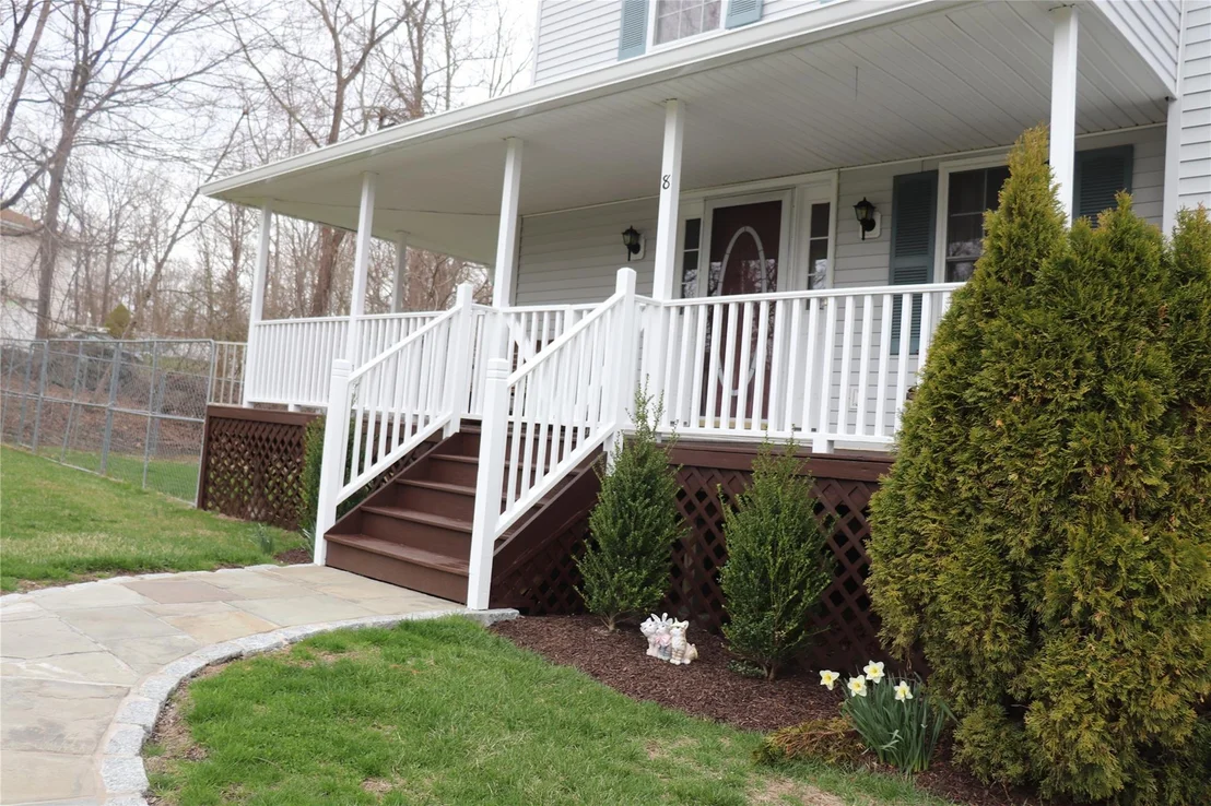 Photo of 8 Caroline Drive