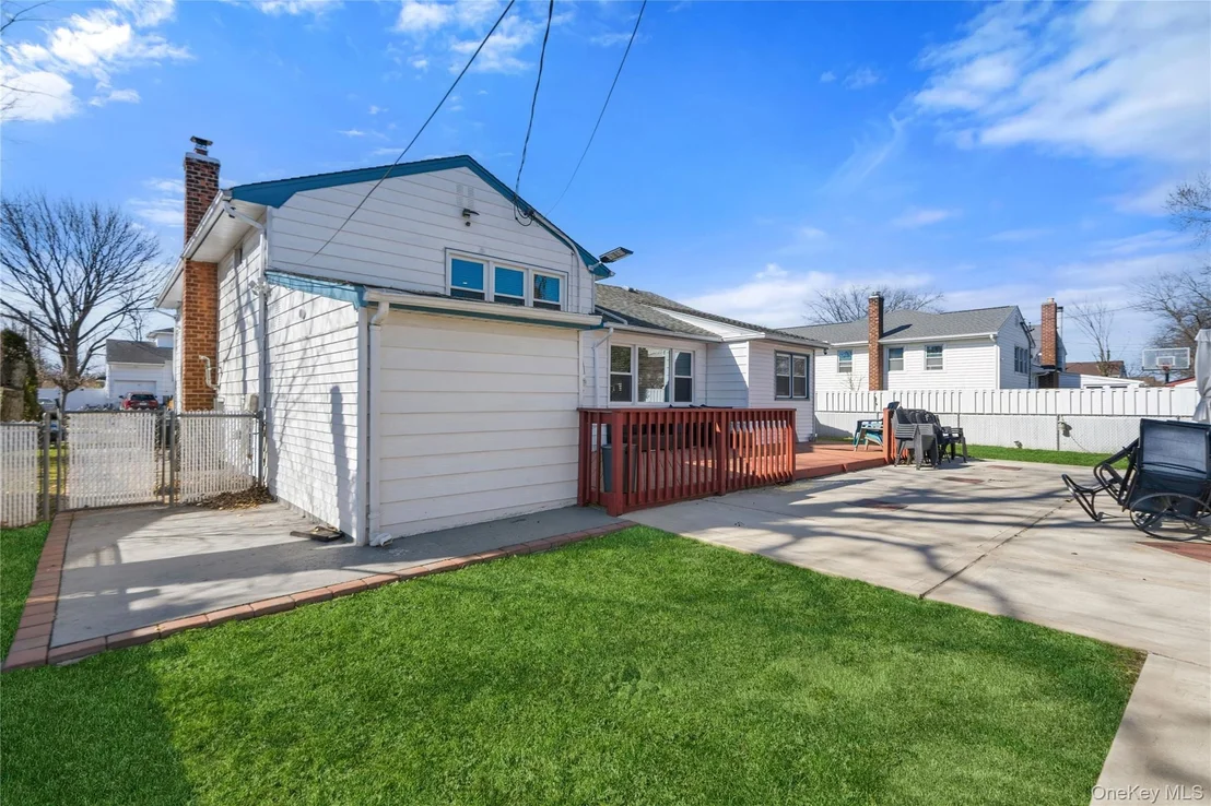 Photo of 70 Forest Road