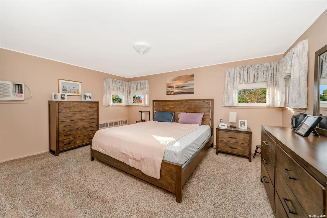 Photo of 102 Bud Lane