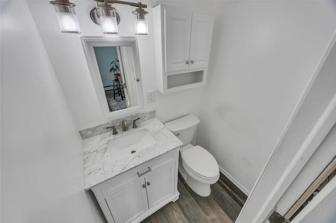 Photo of 41 Lakeside Drive