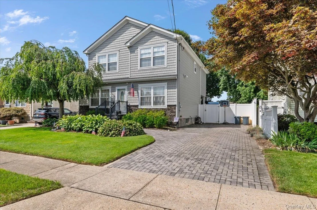 Photo of 23 Cambridge Avenue