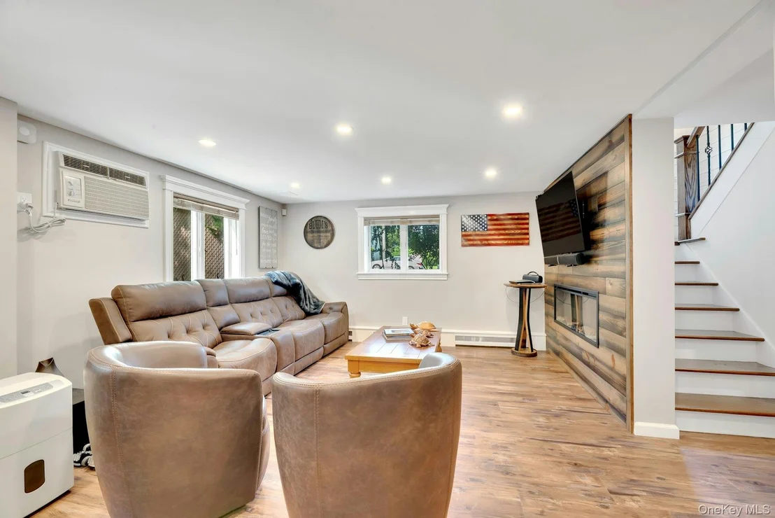 Photo of 9 Urban Drive