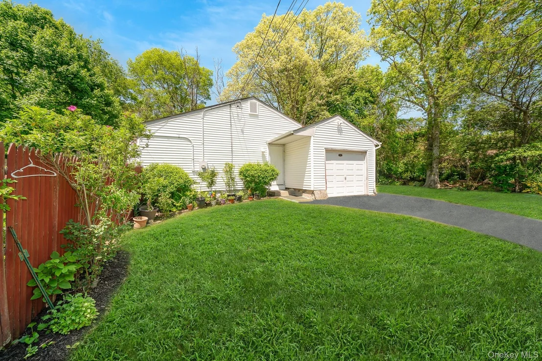 Photo of 103 Gates Avenue