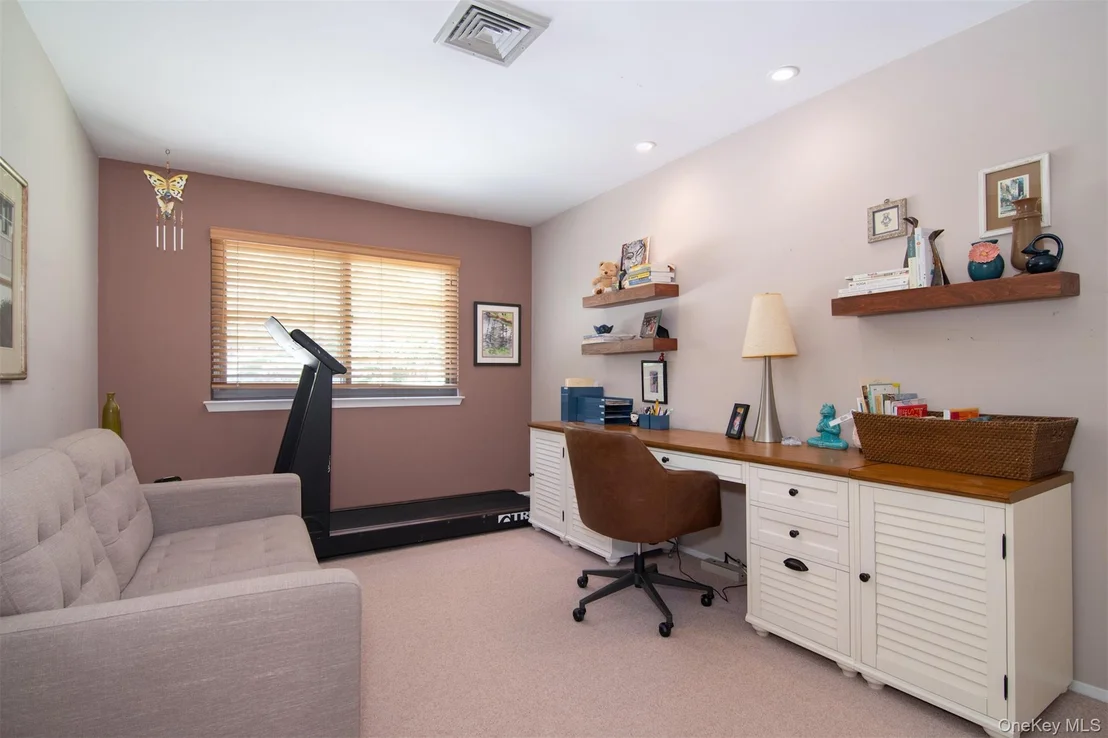 Photo of 1402 Hunters Run
