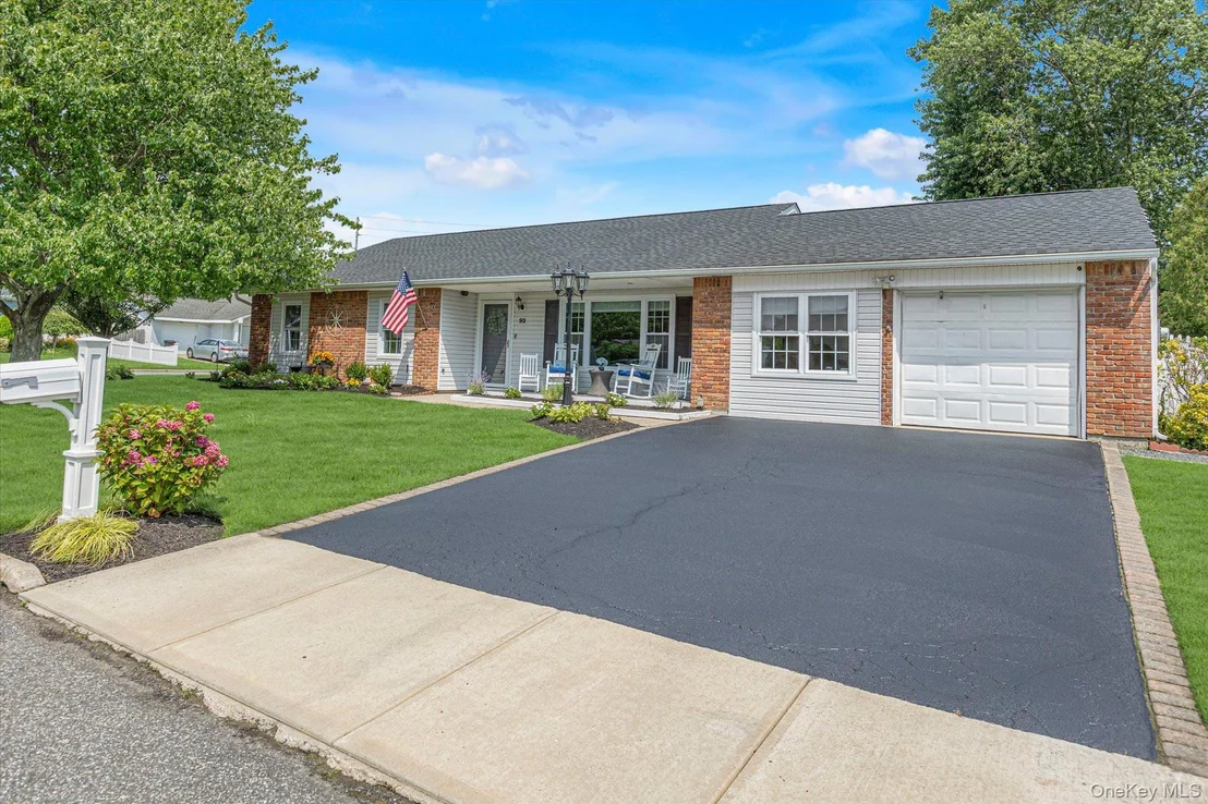 Photo of 92 Sequoia Way