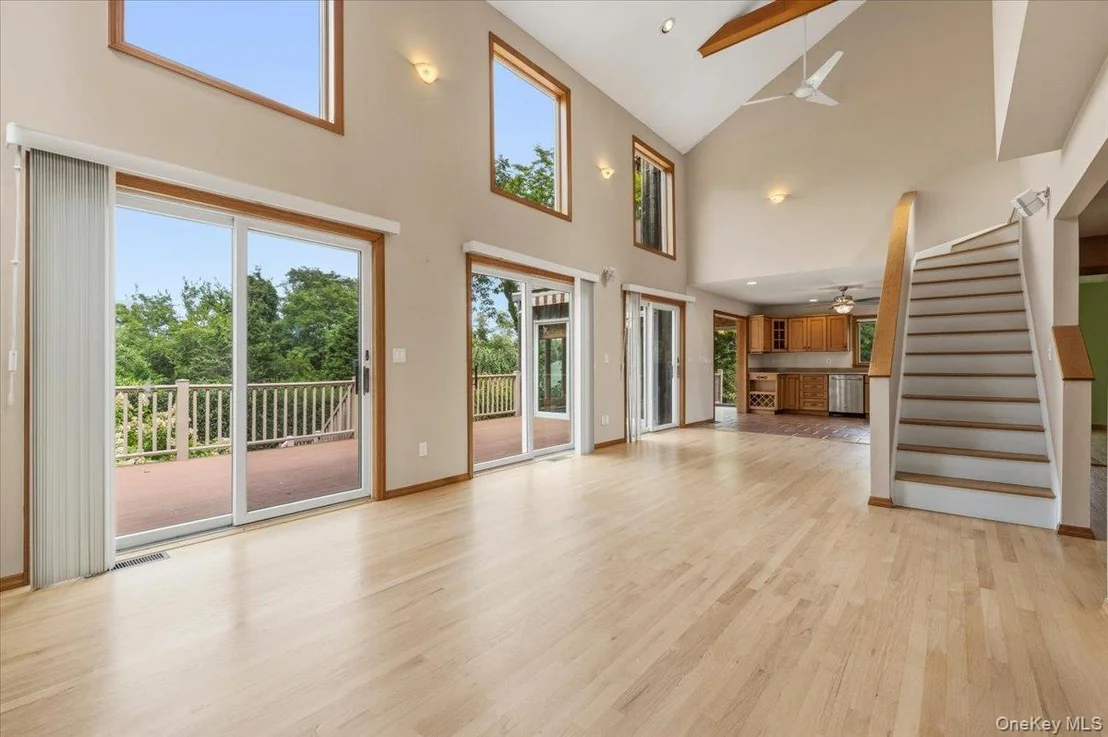 Photo of 2785 Noyack Road