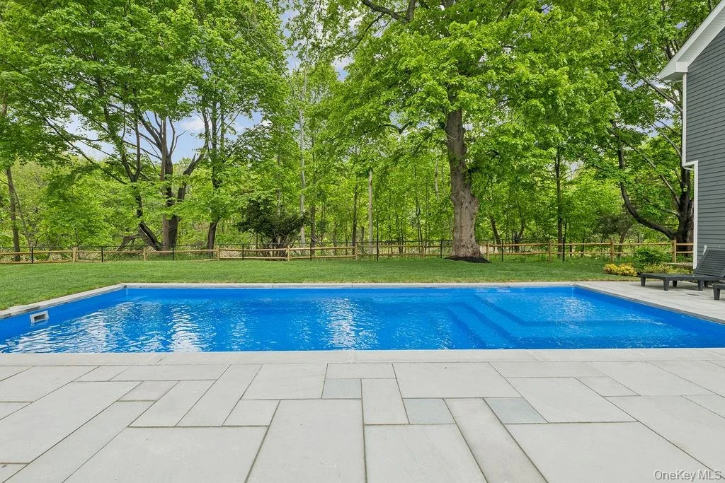Photo of 480 Ackerly Pond Lane