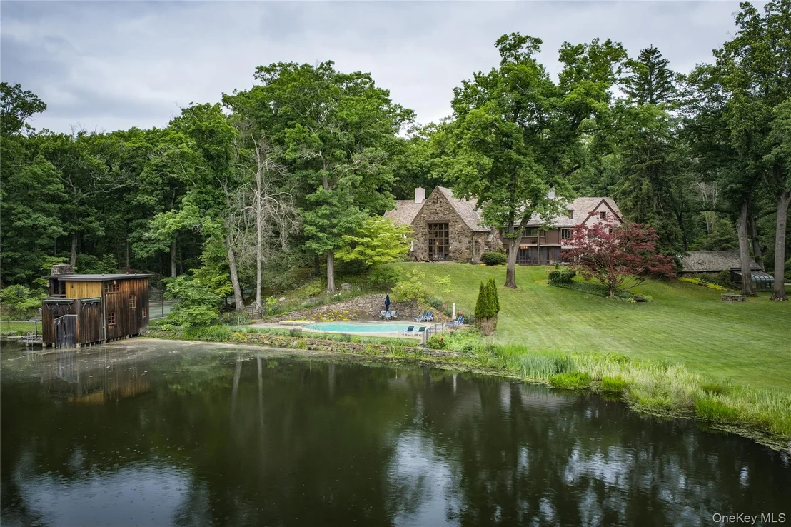 Photo of 335 Croton Dam Road