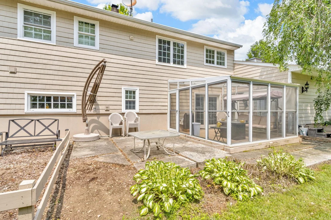 Photo of 42 Robin Drive