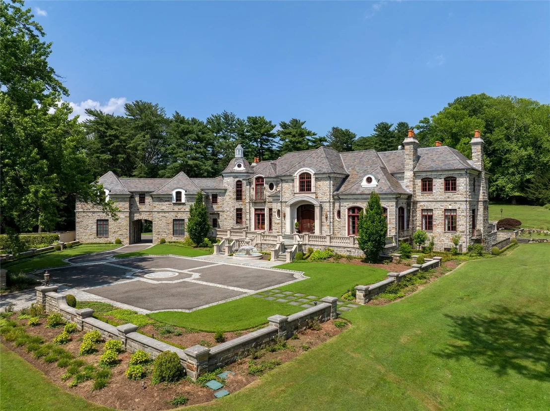 Photo of 102 Horseshoe Road
