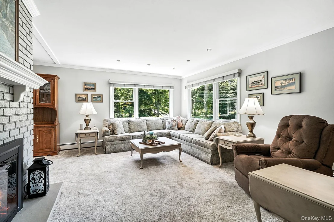Photo of 69 Clove Brook Drive