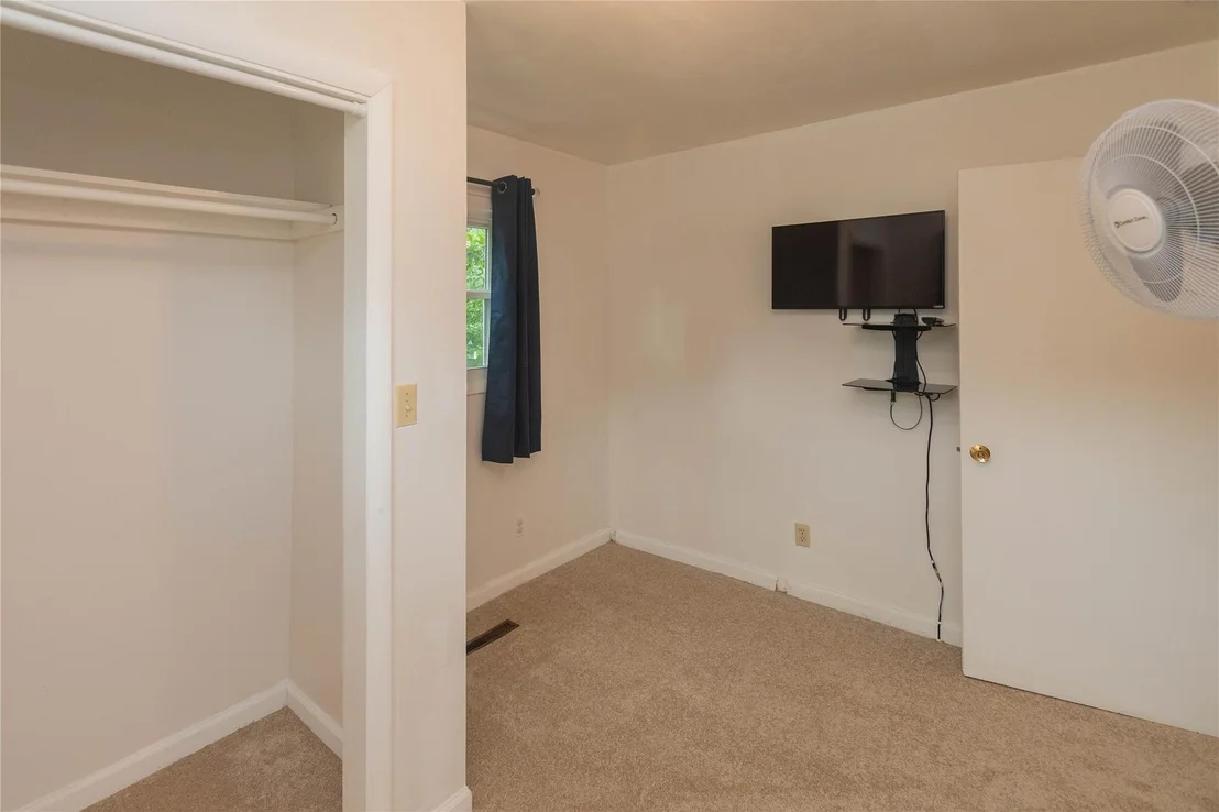 Photo of 31 Peter Cooper Drive