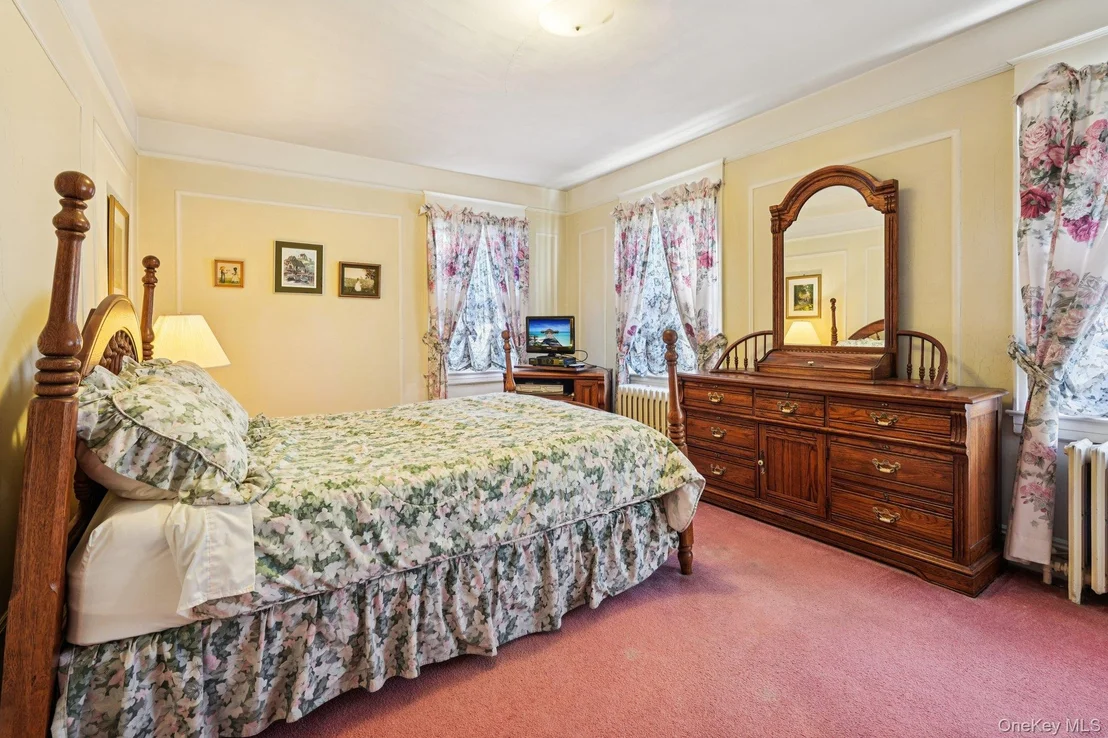 Photo of 18 Chippewa Road