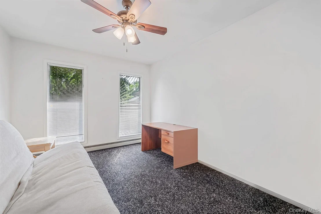 Photo of 48 Oak Avenue